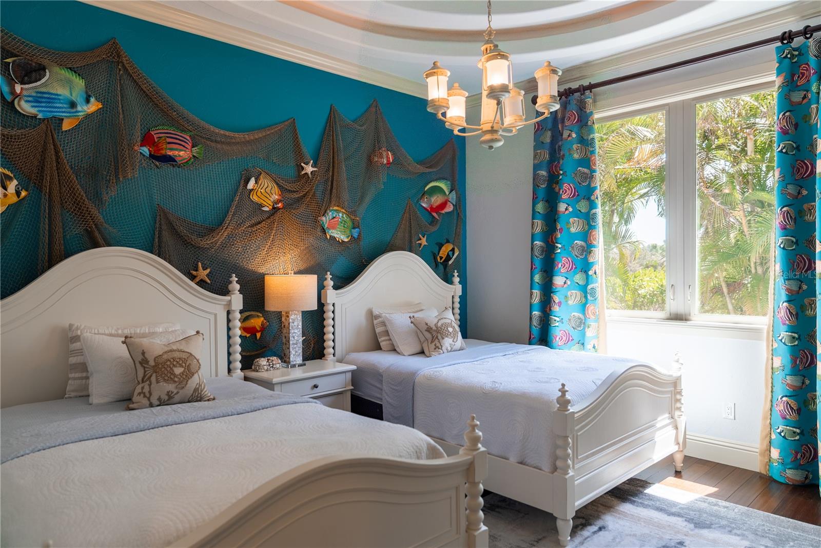 LEMON BAY ESTATES - Residential