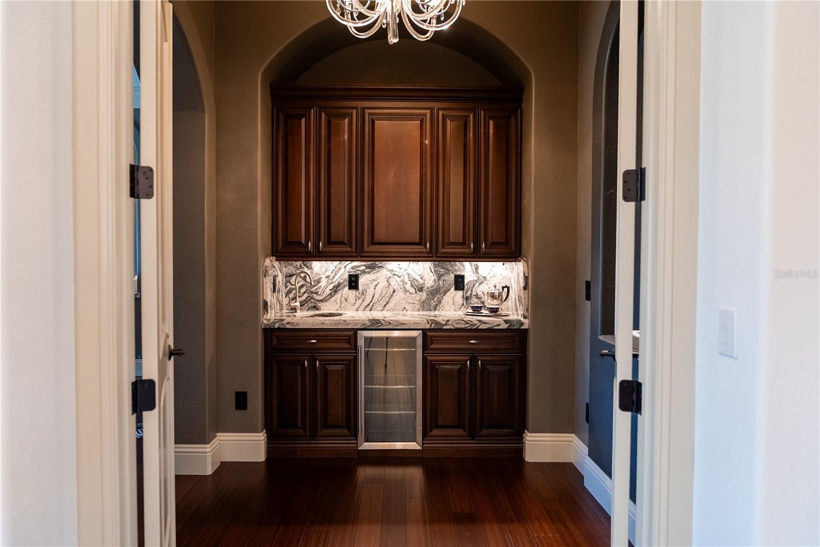 LEMON BAY ESTATES - Residential