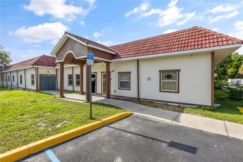 401 E NORTH LEESBURG FL 34748