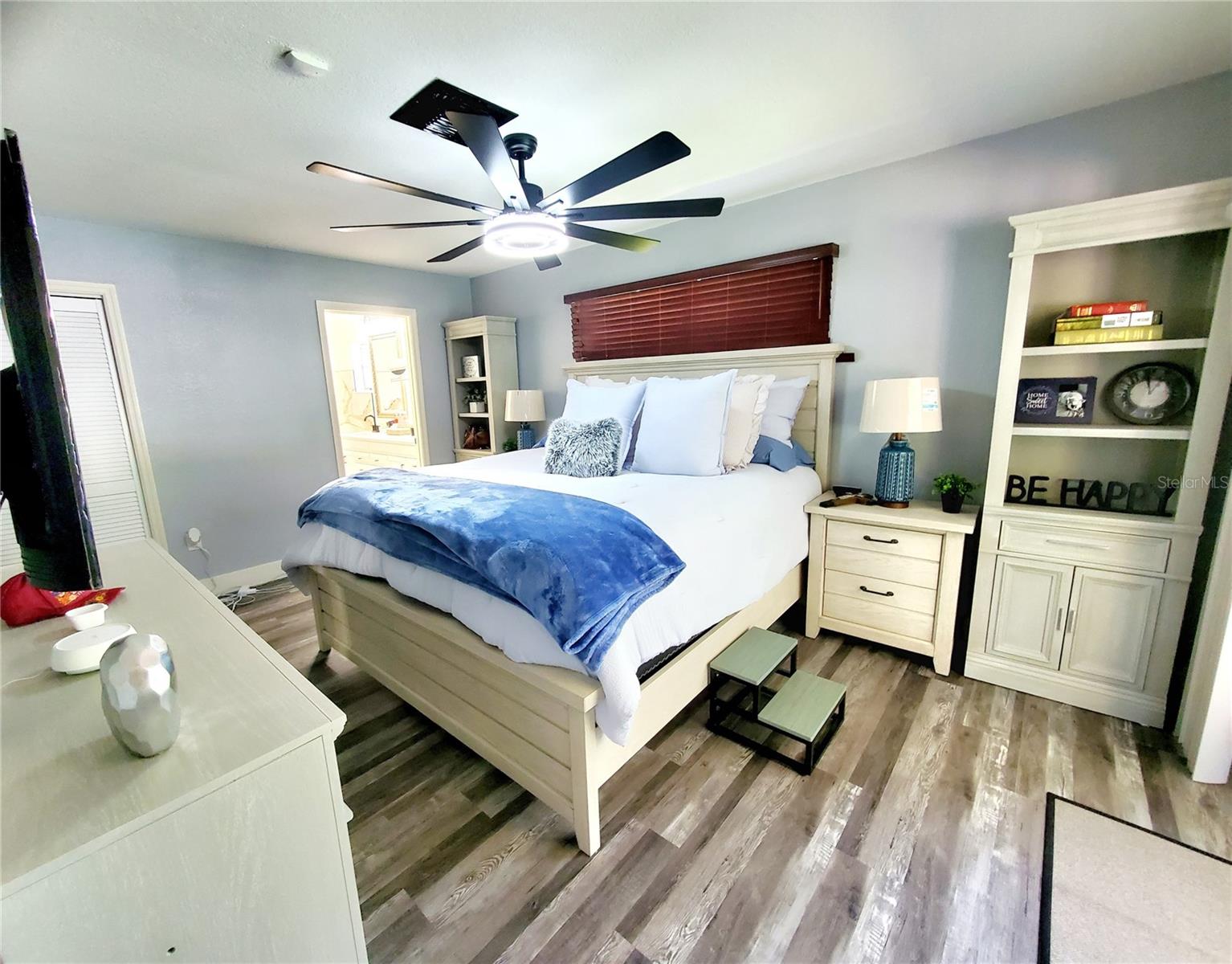 LAKE ST GEORGE-UNIT II - Residential