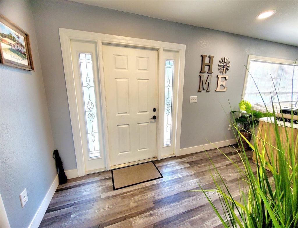 Photo of 2837 Longleaf Lane, Palm Harbor, FL 34684 (MLS # TB8503631)