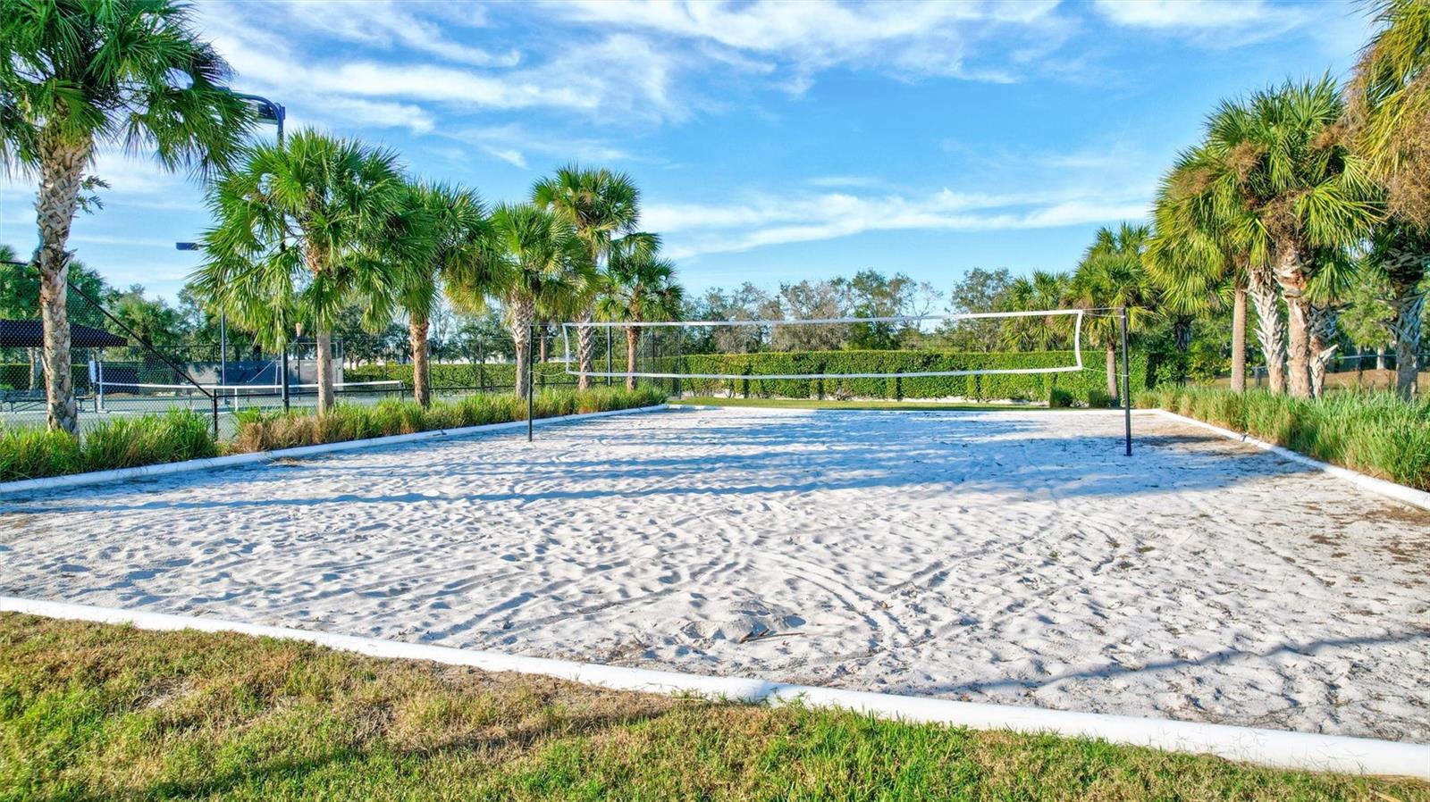 FOUNDERS CLUB - Residential