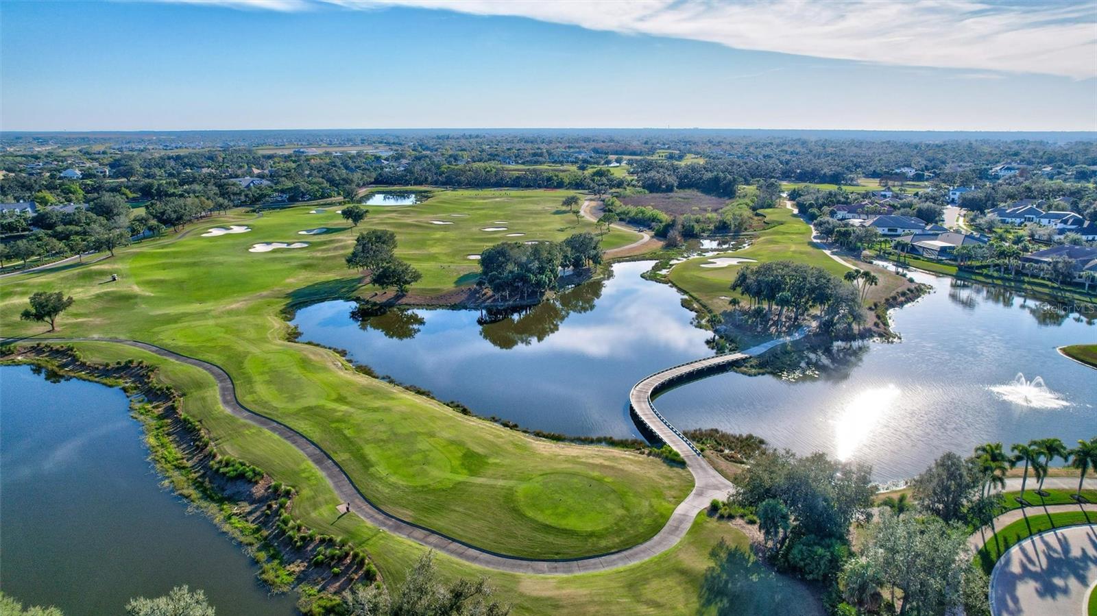 FOUNDERS CLUB - Residential