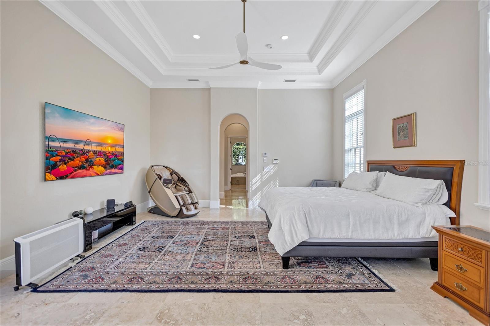 FOUNDERS CLUB - Residential