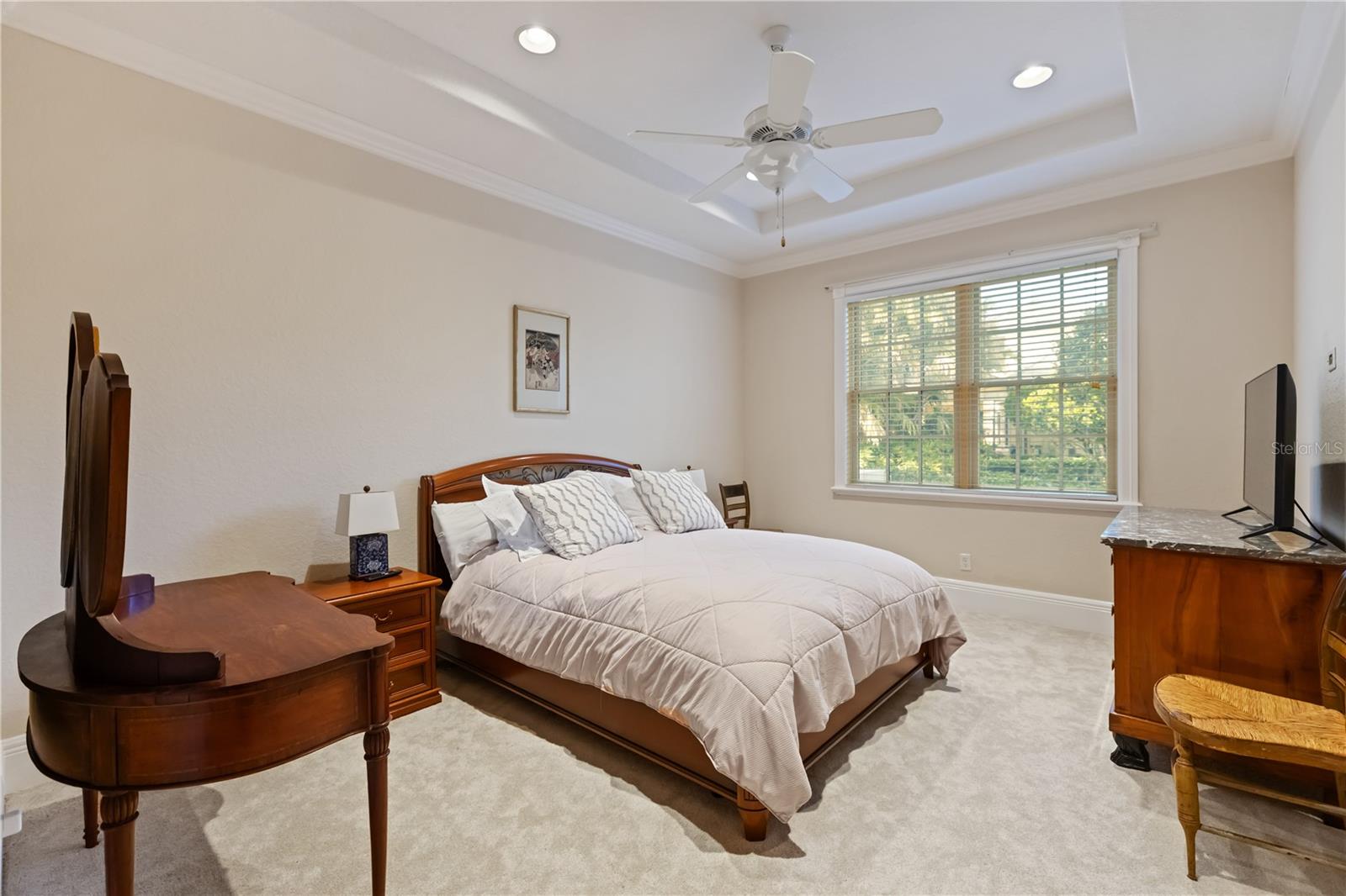 FOUNDERS CLUB - Residential