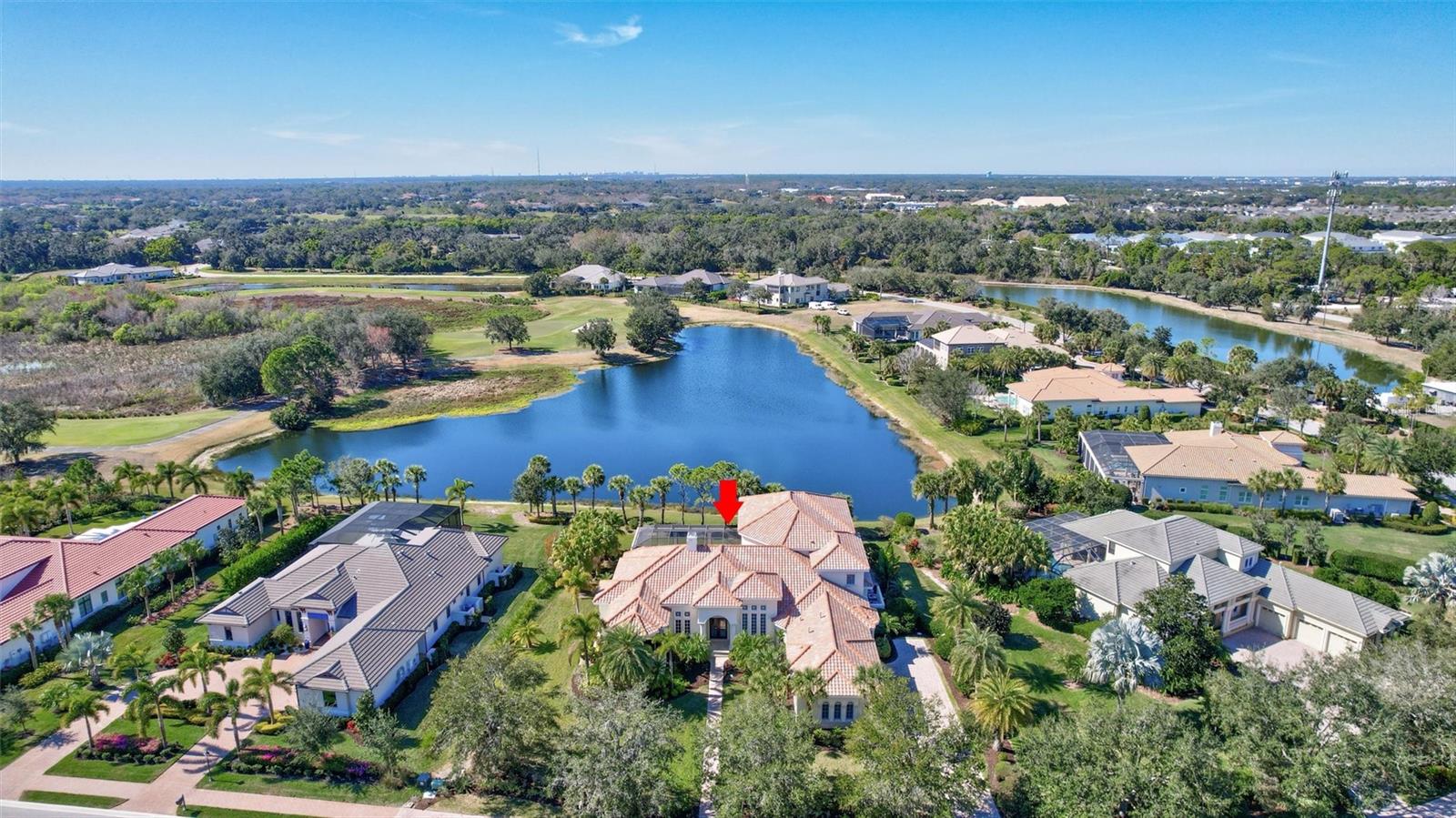 FOUNDERS CLUB - Residential