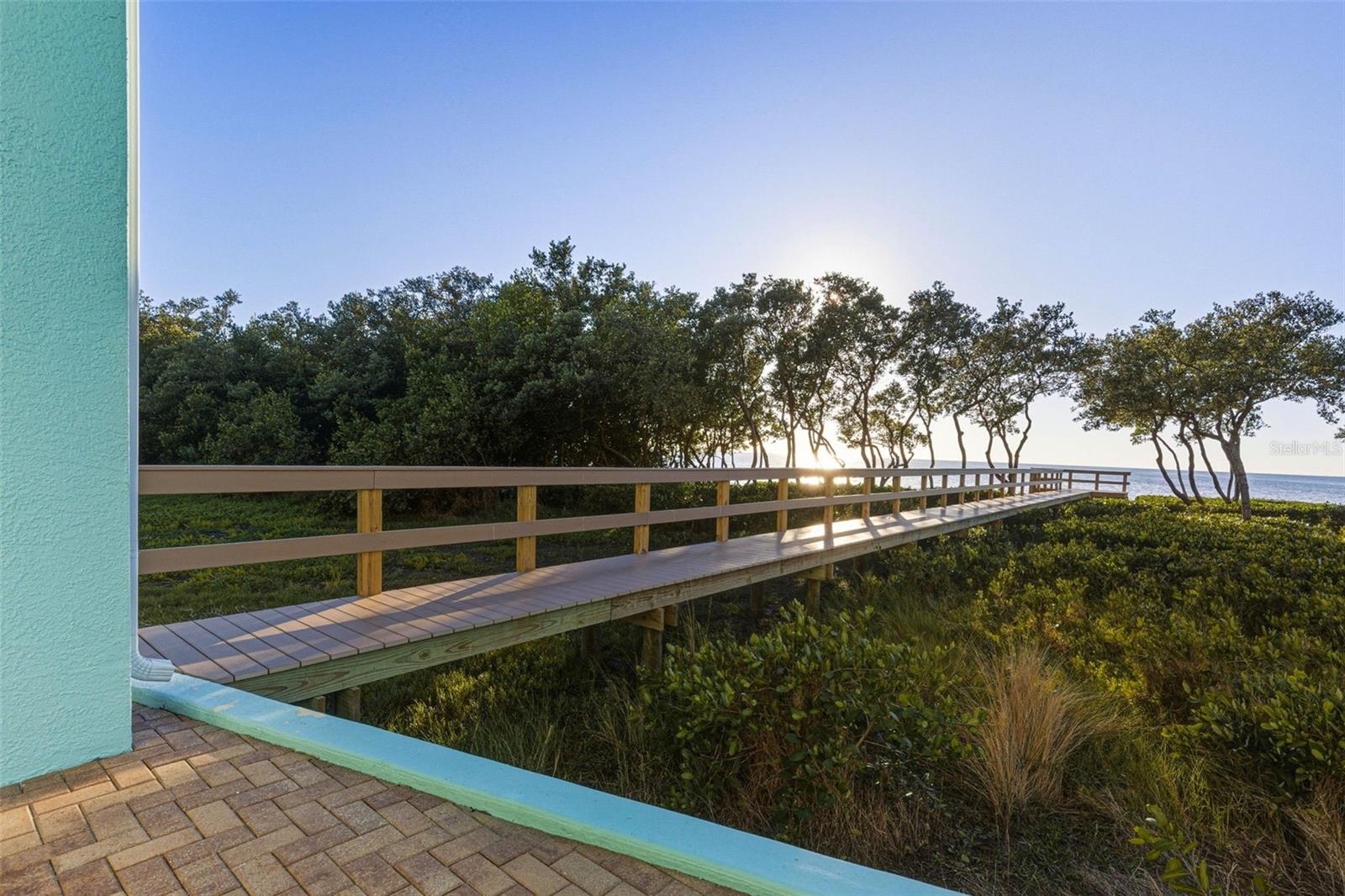 GULF ESTATES - Residential