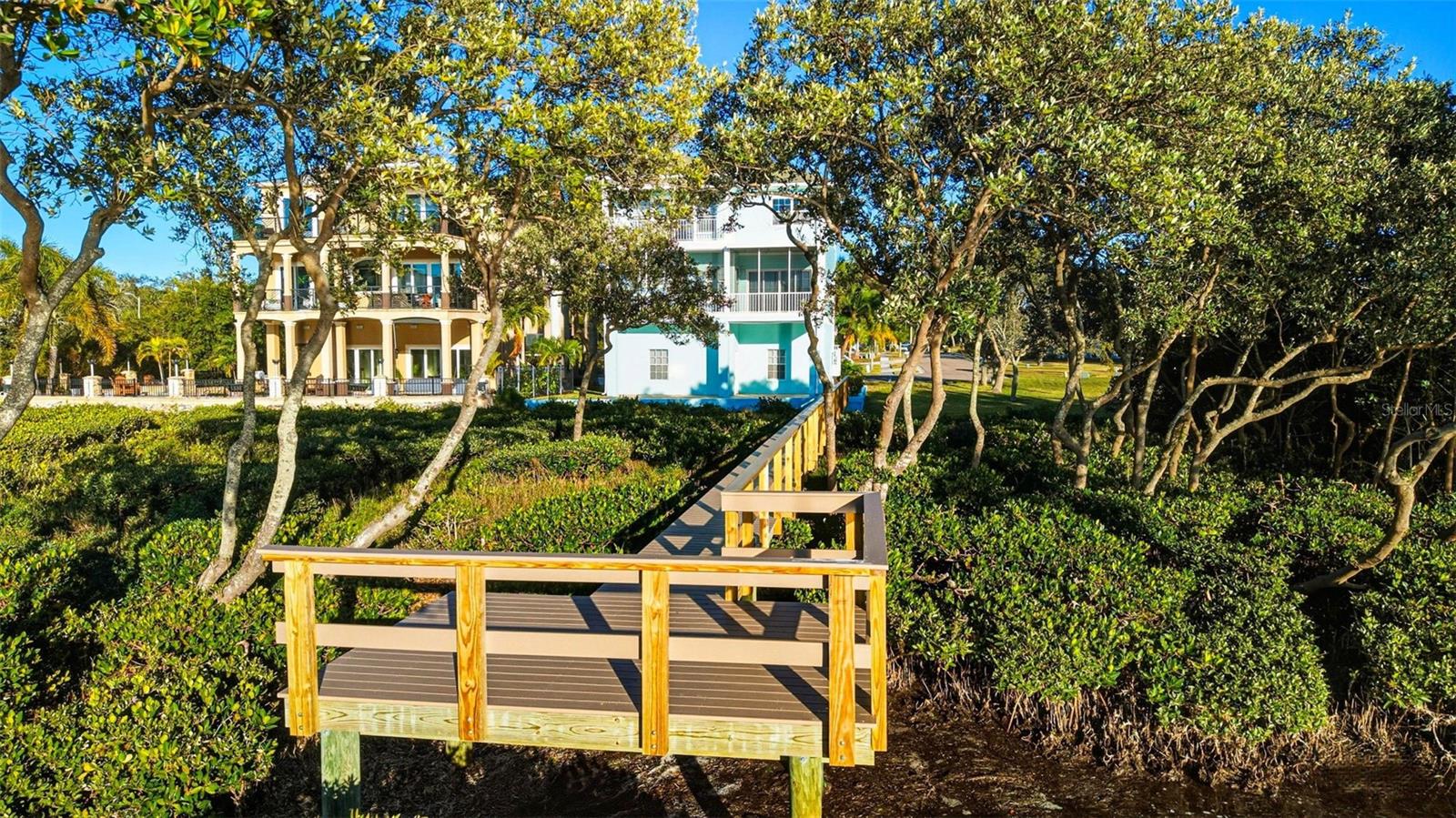 GULF ESTATES - Residential