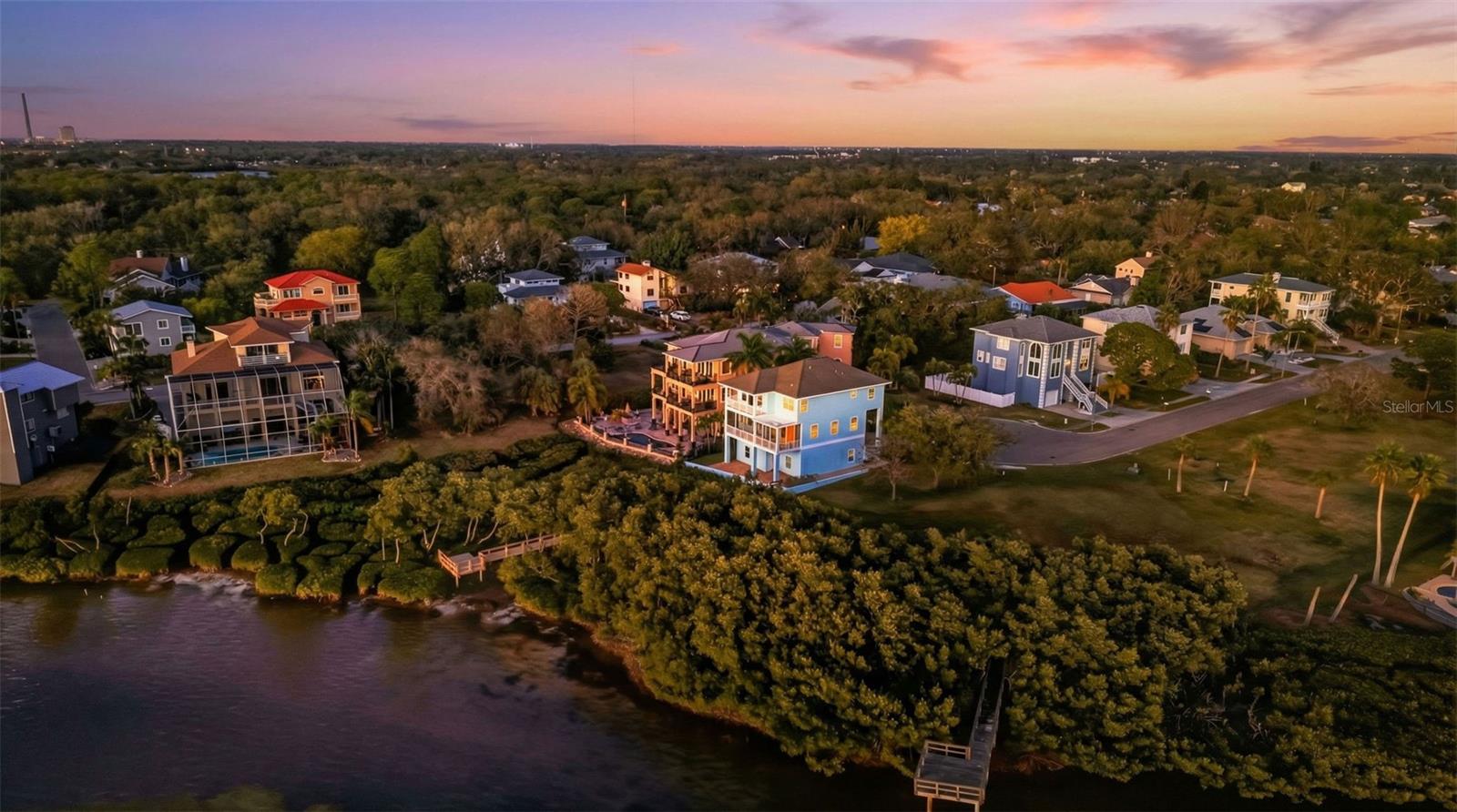 GULF ESTATES - Residential