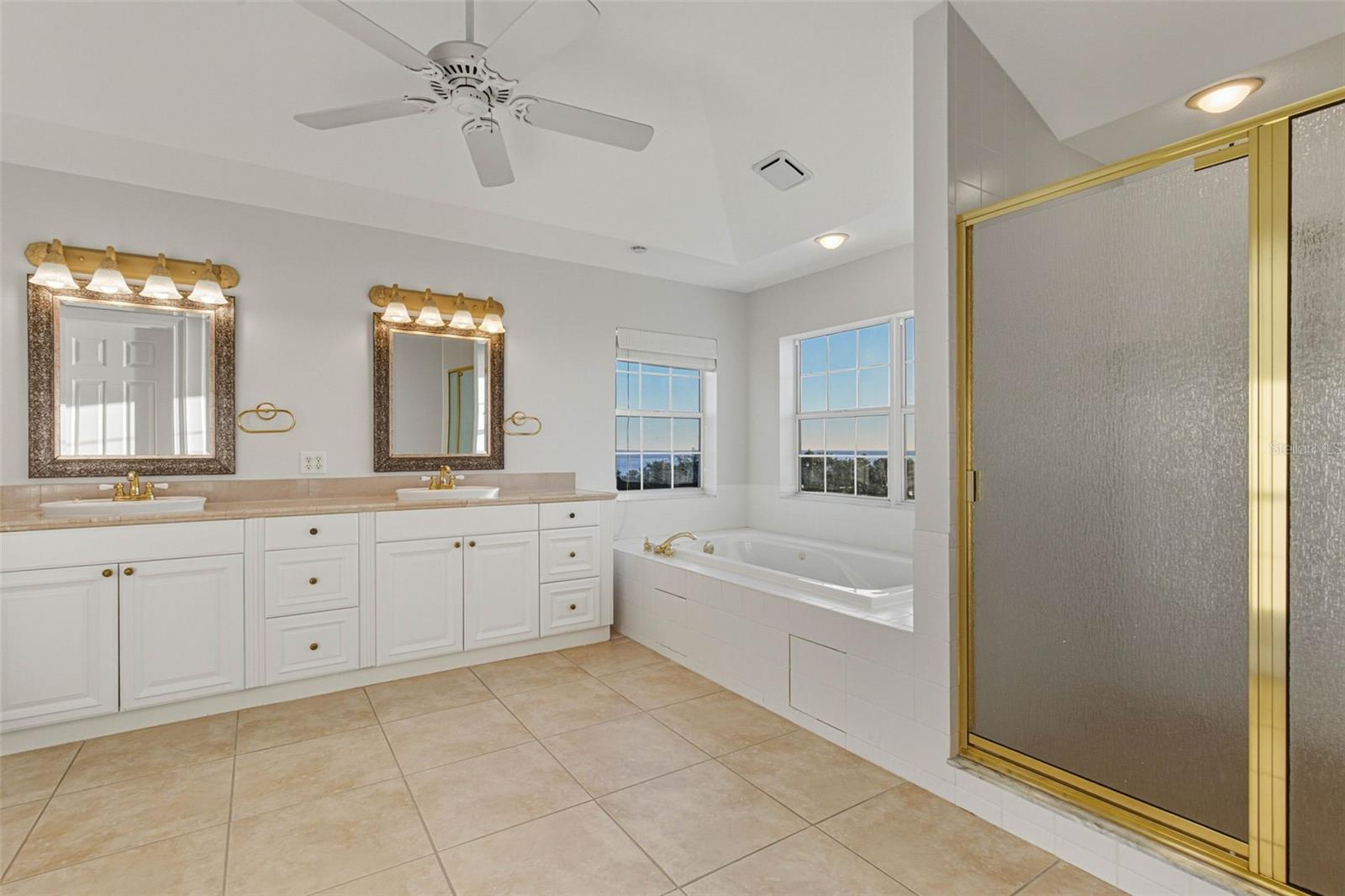 GULF ESTATES - Residential