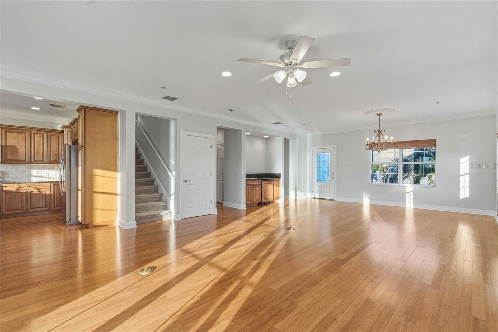 GULF ESTATES - Residential