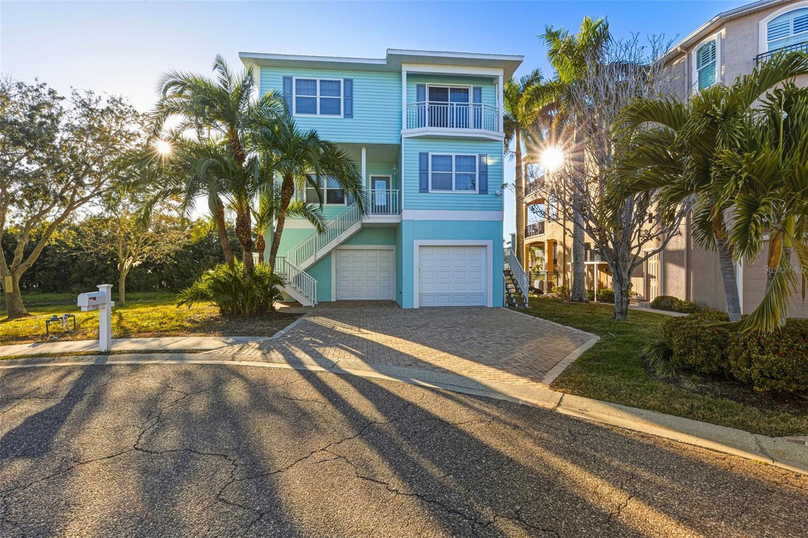 GULF ESTATES - Residential