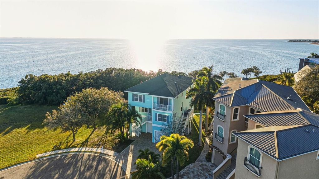 Photo of 1726 Sunkissed Drive, Tarpon Springs, FL 34689 (MLS # TB8474254)