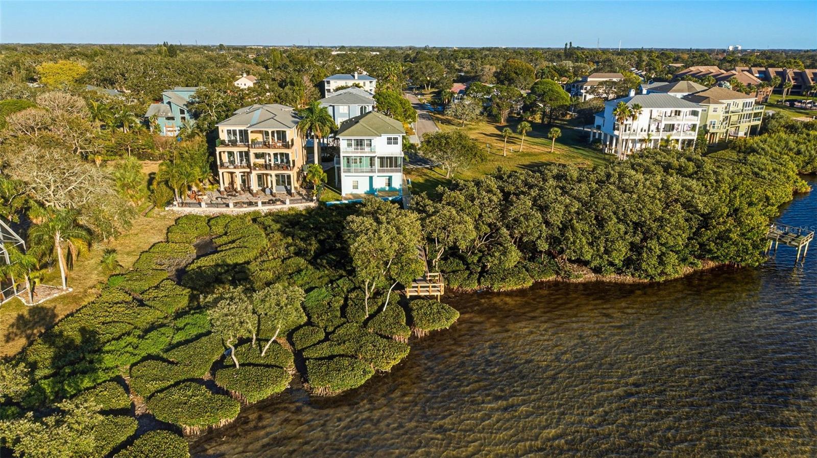 GULF ESTATES - Residential