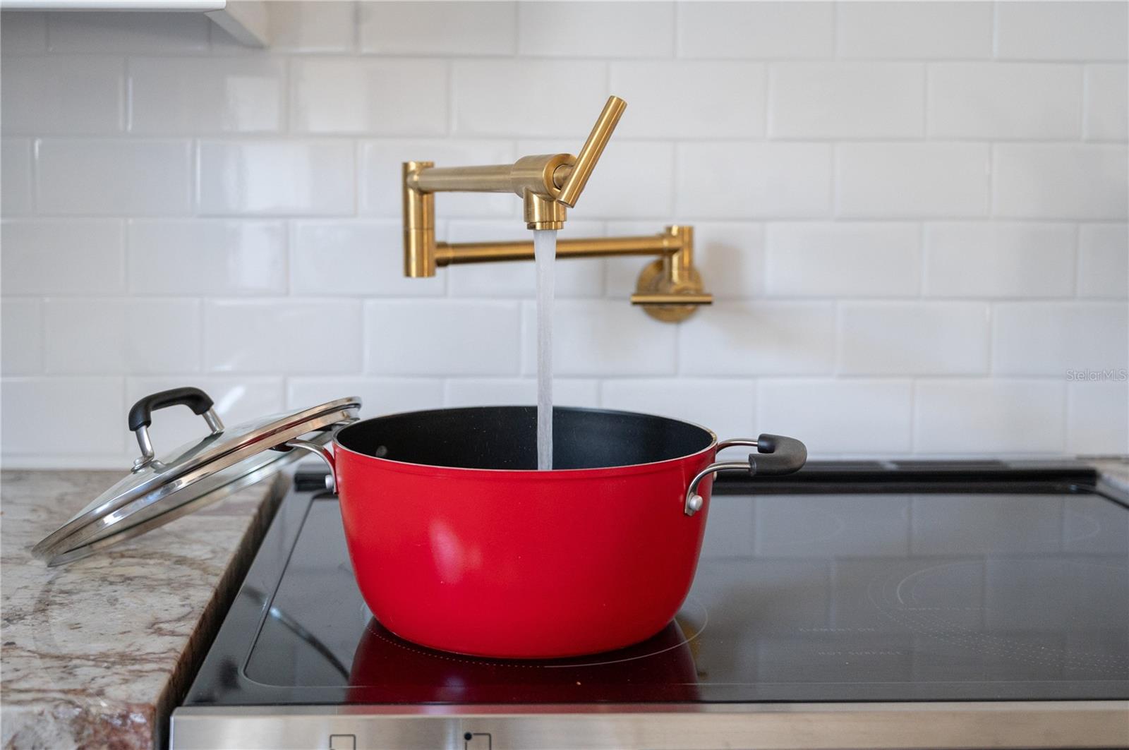 PASADENA GOLF CLUB ESTATES SEC 5 - Residential Lease