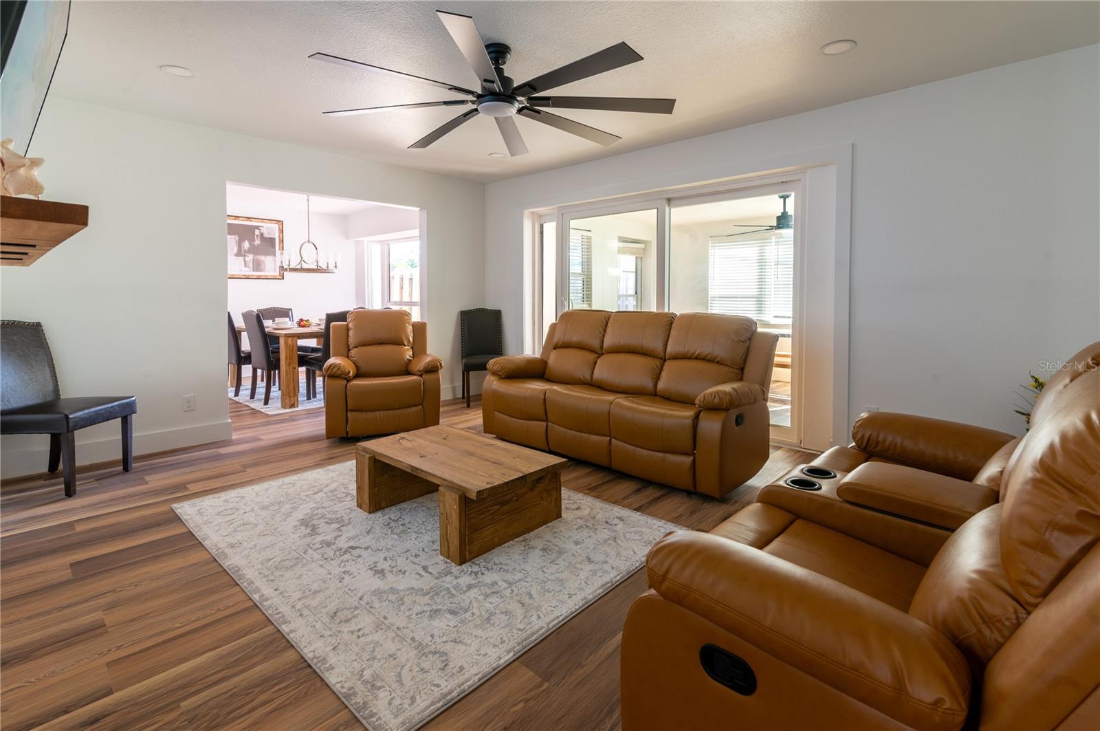 PASADENA GOLF CLUB ESTATES SEC 5 - Residential Lease