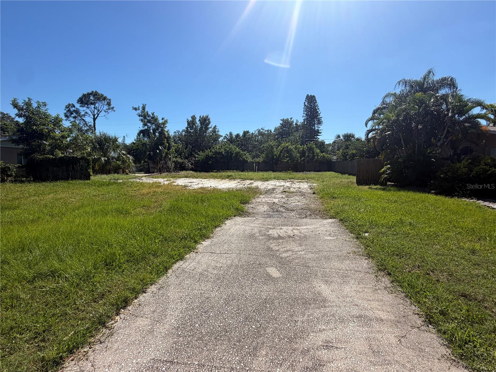 138 N 43RD DRIVE