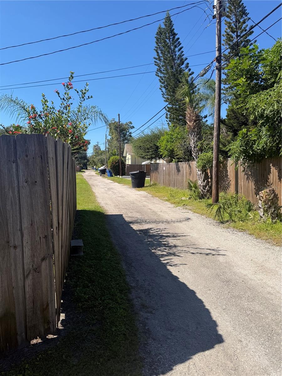 138 N 43RD DRIVE