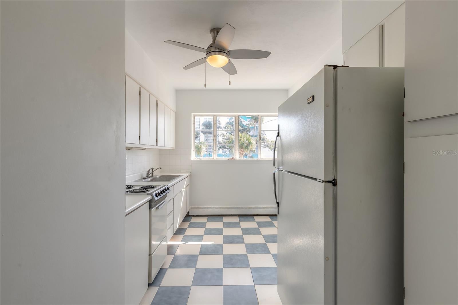 NEW COLONY HOUSE CONDO - Residential