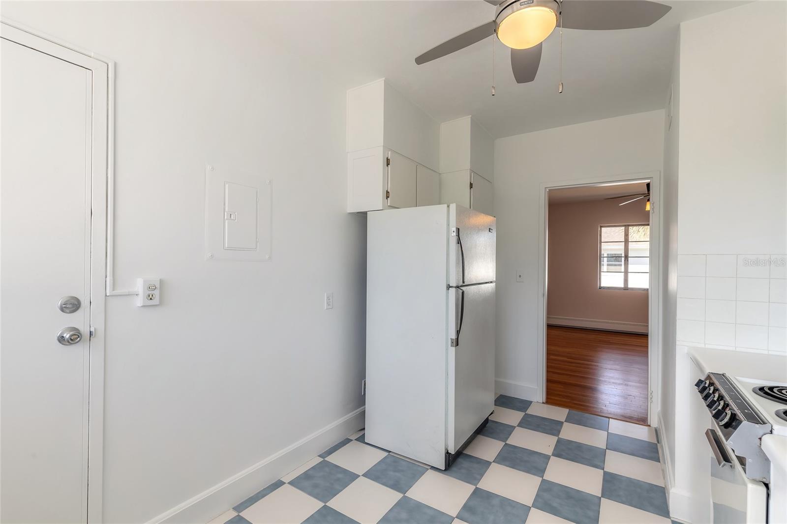 NEW COLONY HOUSE CONDO - Residential