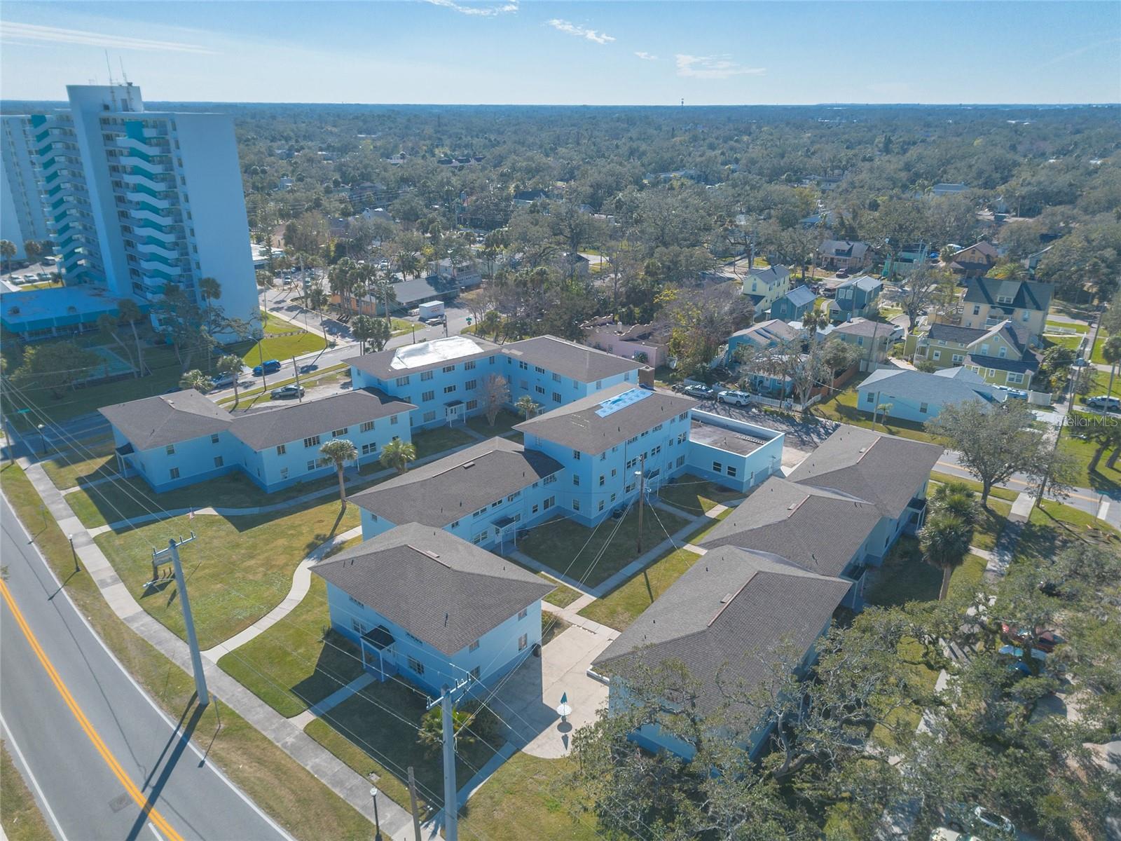 NEW COLONY HOUSE CONDO - Residential
