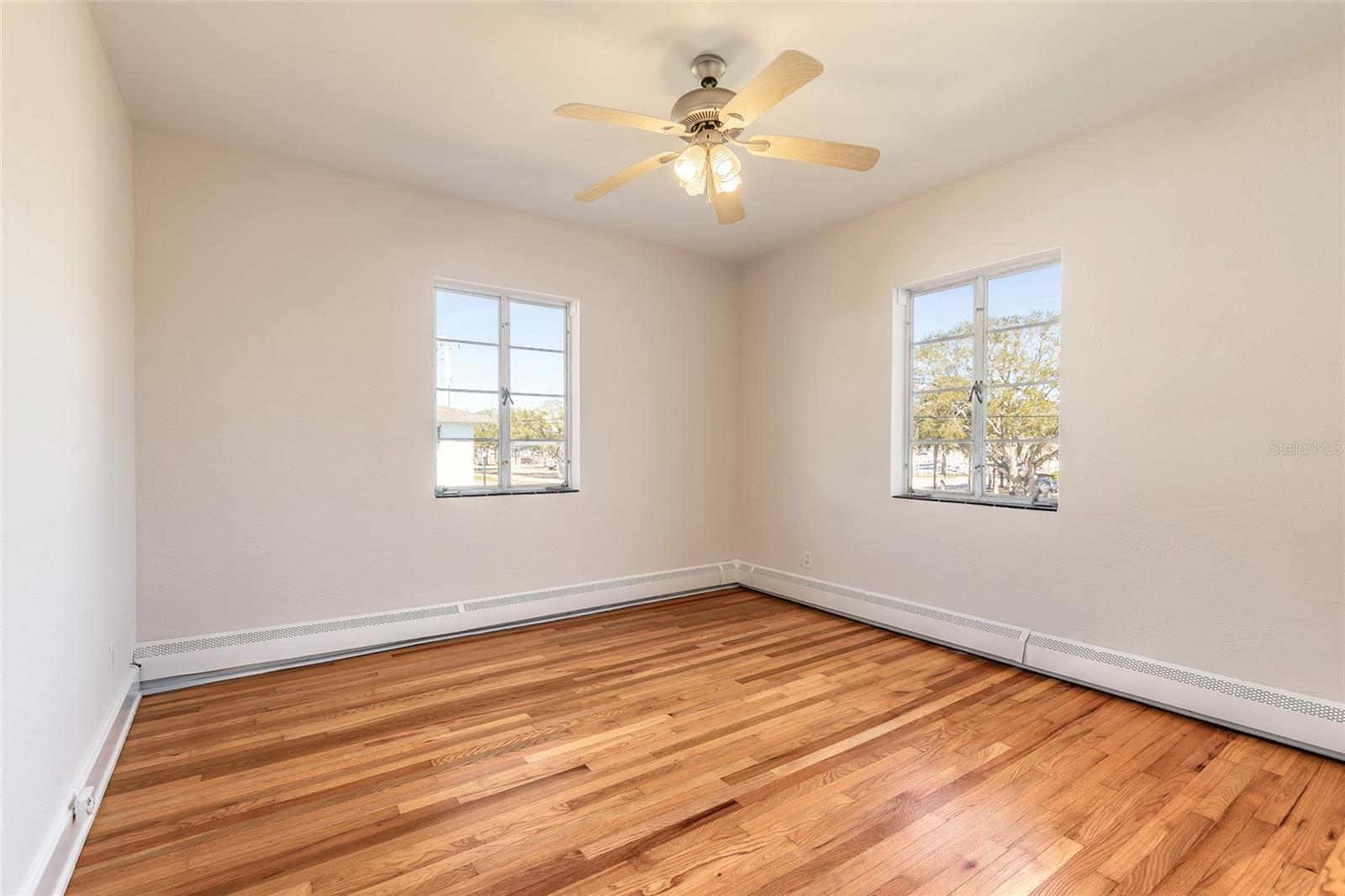 NEW COLONY HOUSE CONDO - Residential