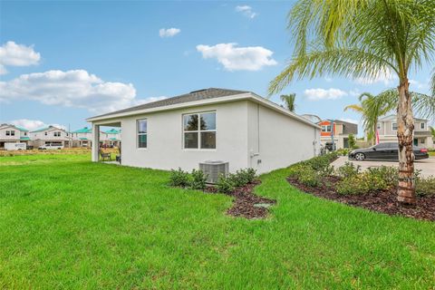 A home in DELAND