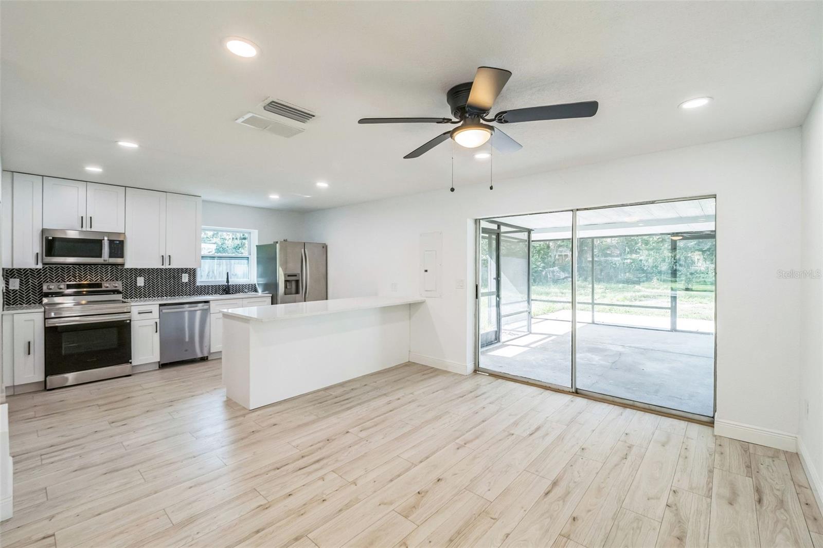 CRESCENT COVE - Residential