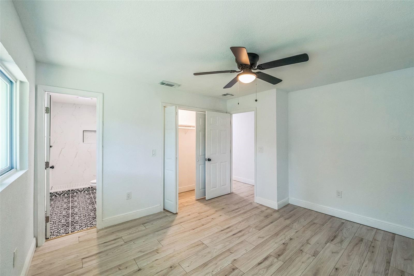 CRESCENT COVE - Residential