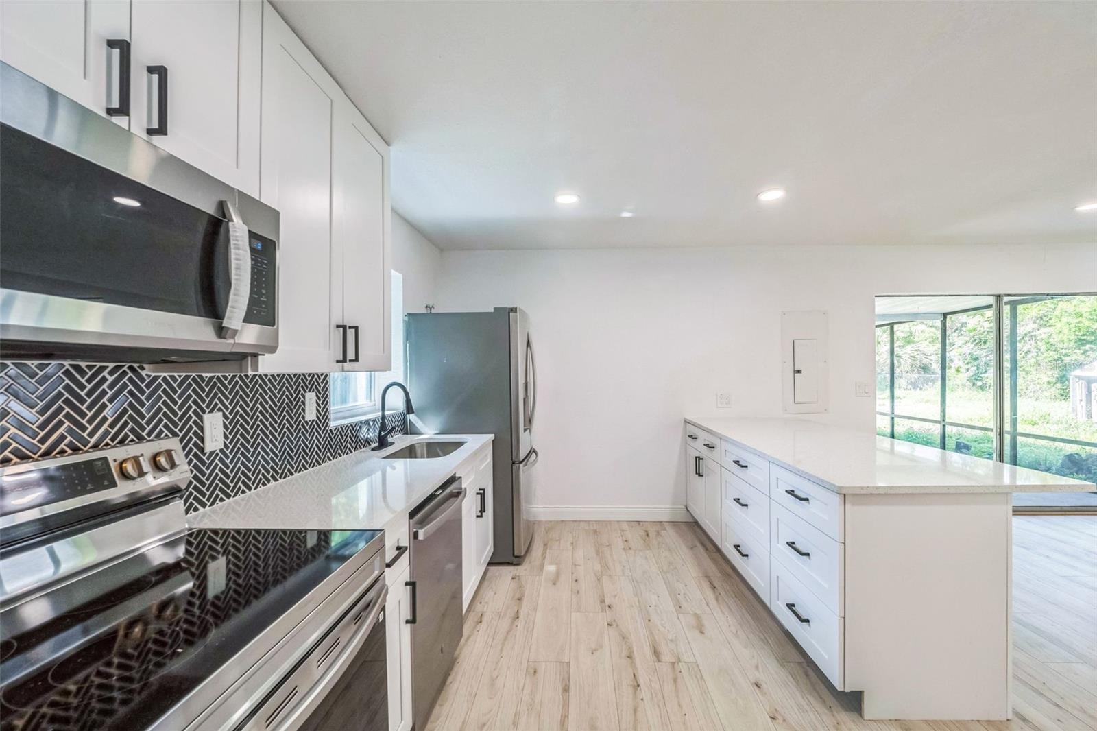 CRESCENT COVE - Residential