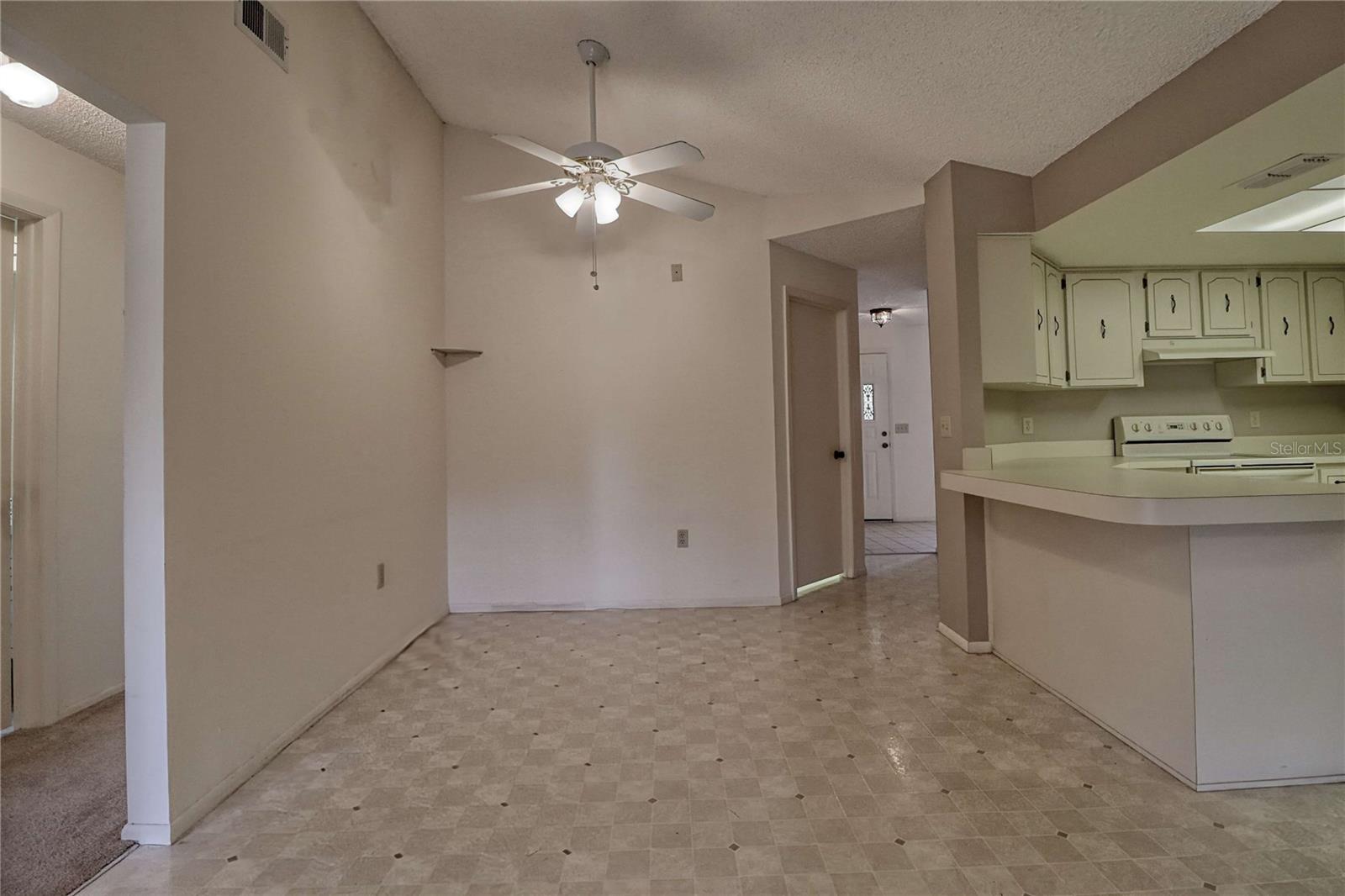 REGENCY OAKS - Residential