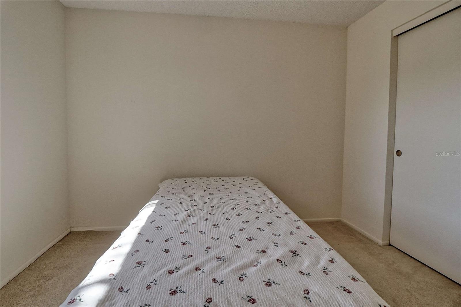 REGENCY OAKS - Residential