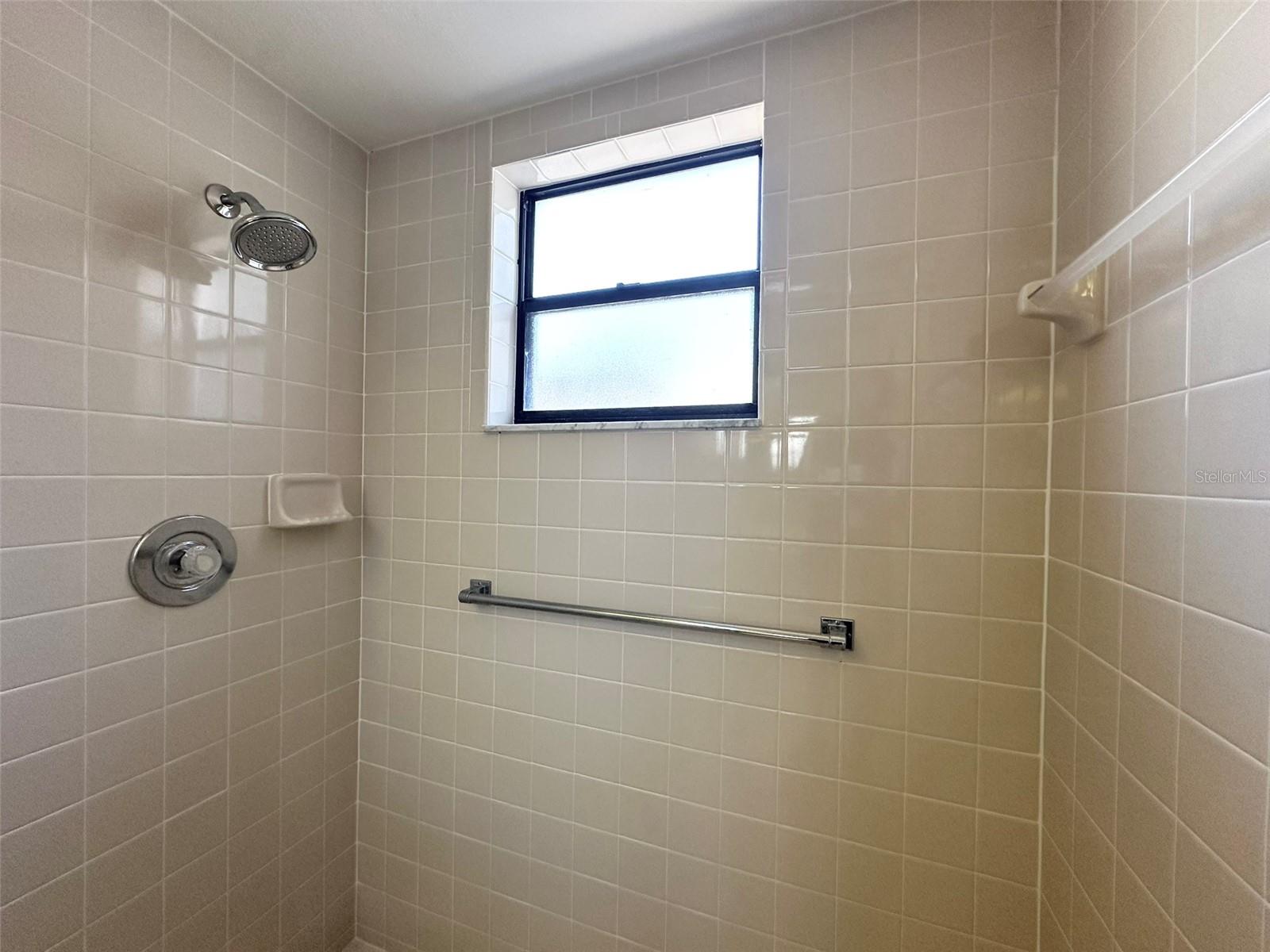 REGENCY OAKS - Residential