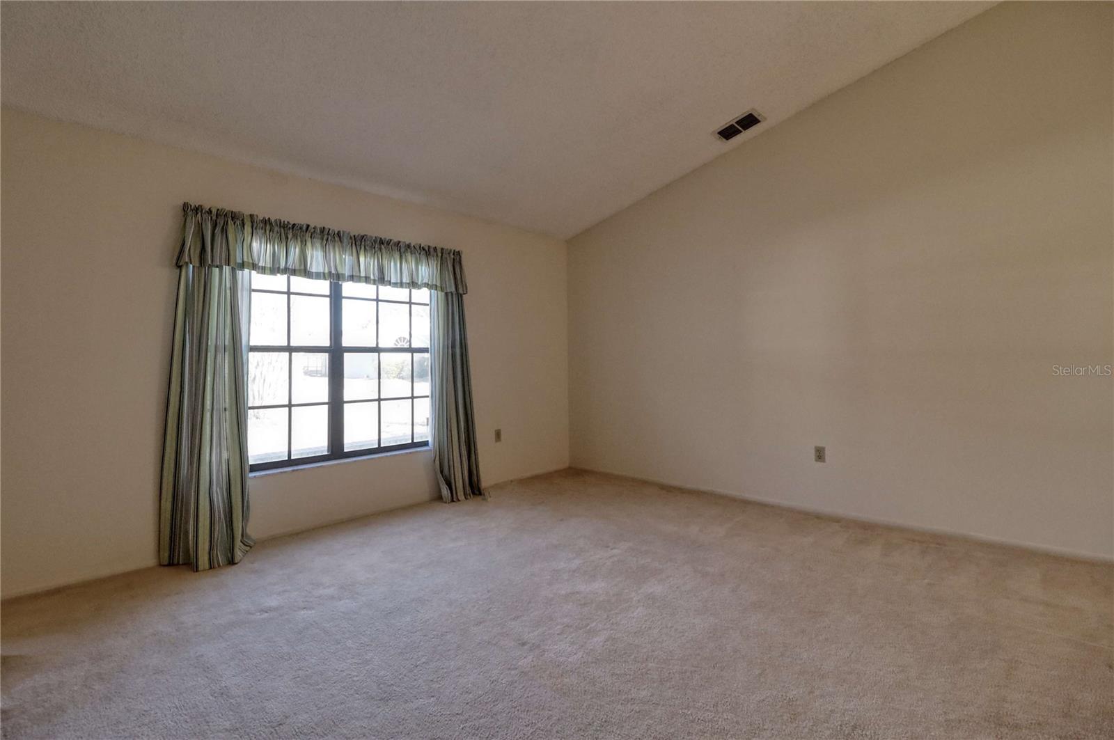 REGENCY OAKS - Residential