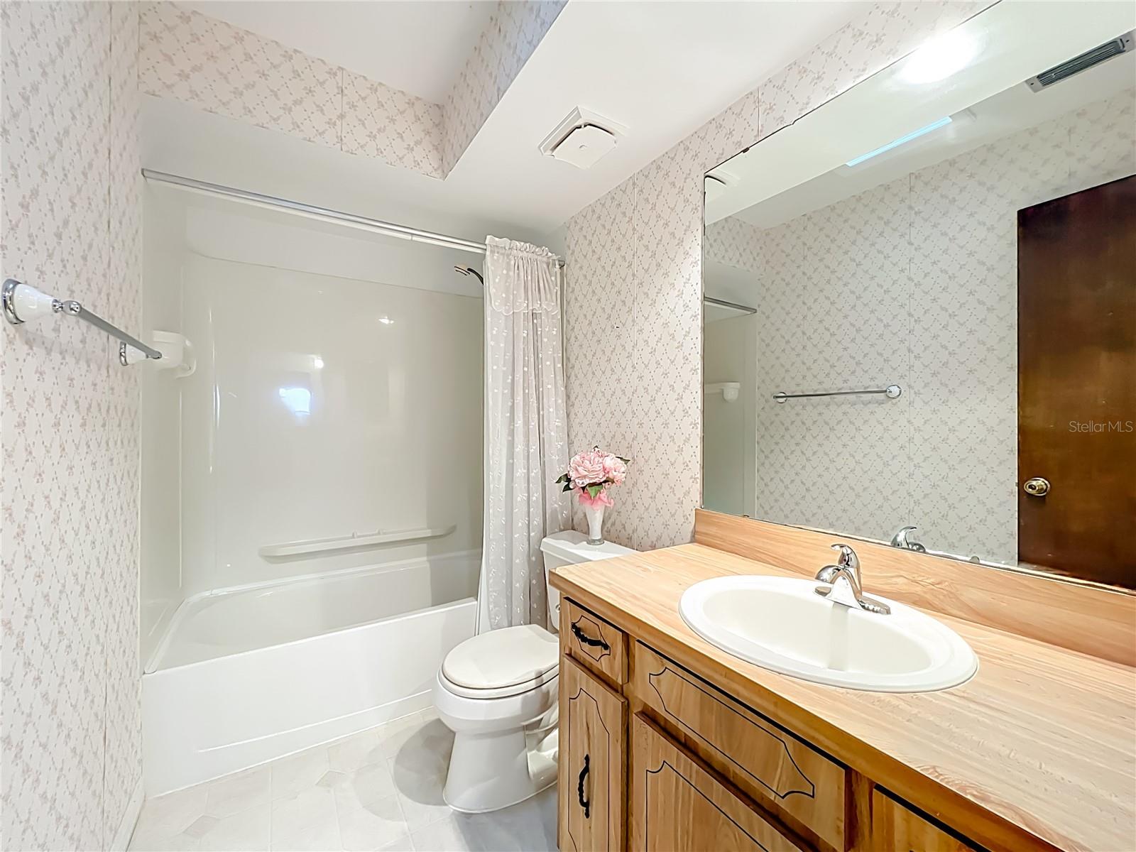 WINSOR MANOR 1ST ADD - Residential