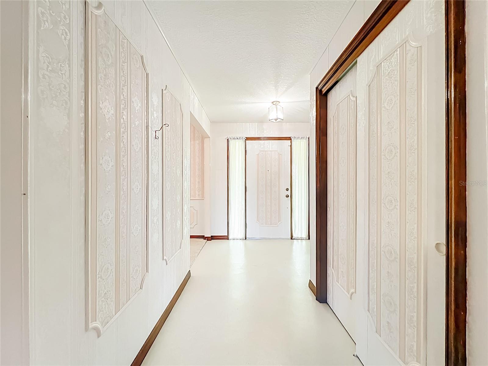 WINSOR MANOR 1ST ADD - Residential