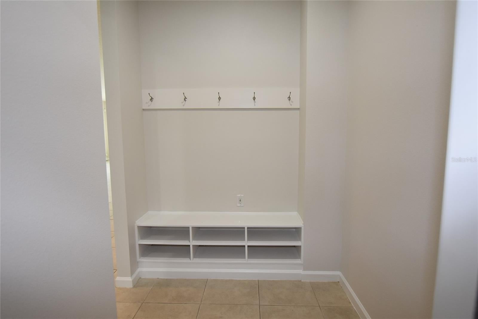 TRINITY LKS PH 4 - Residential Lease