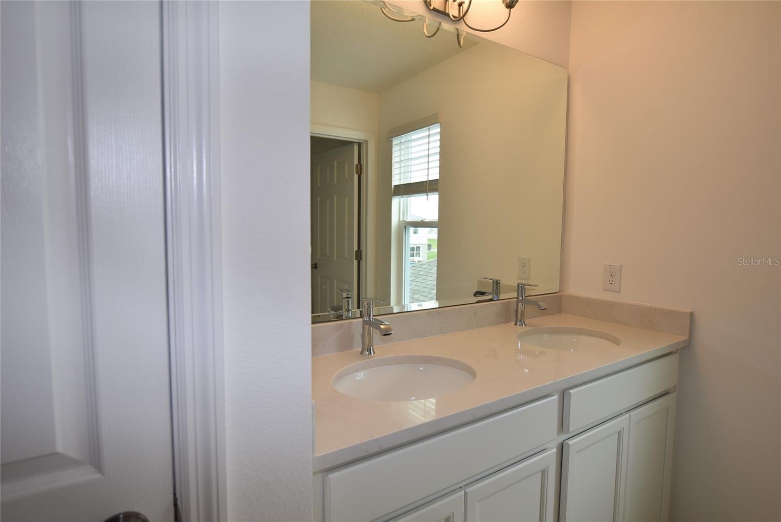 TRINITY LKS PH 4 - Residential Lease