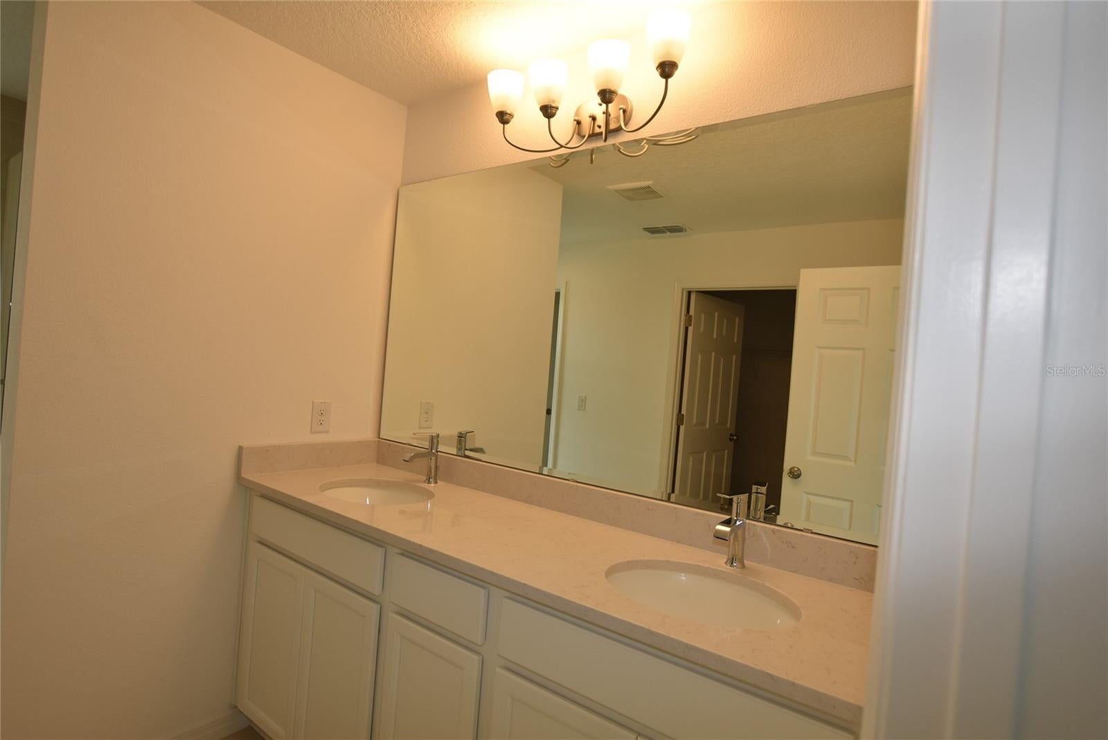 TRINITY LKS PH 4 - Residential Lease