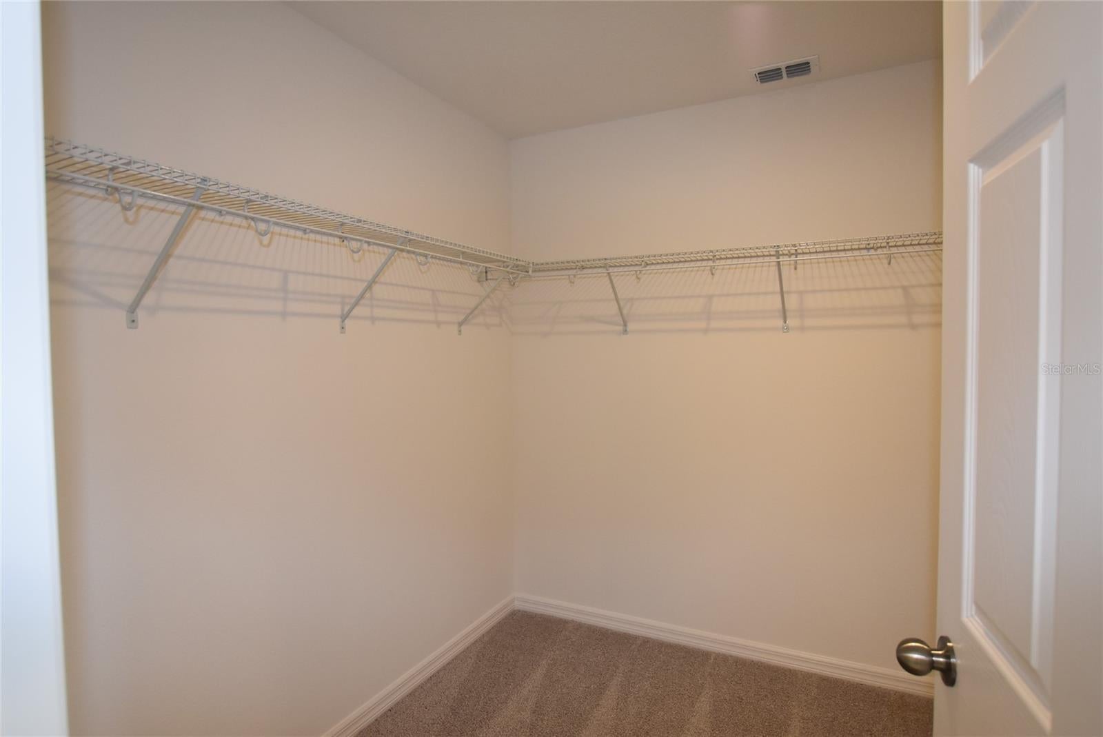 TRINITY LKS PH 4 - Residential Lease