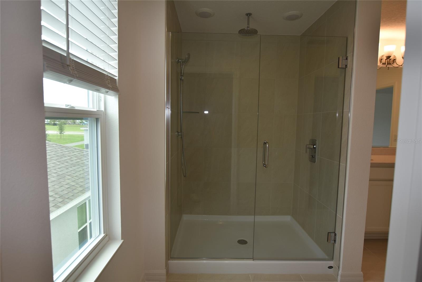 TRINITY LKS PH 4 - Residential Lease