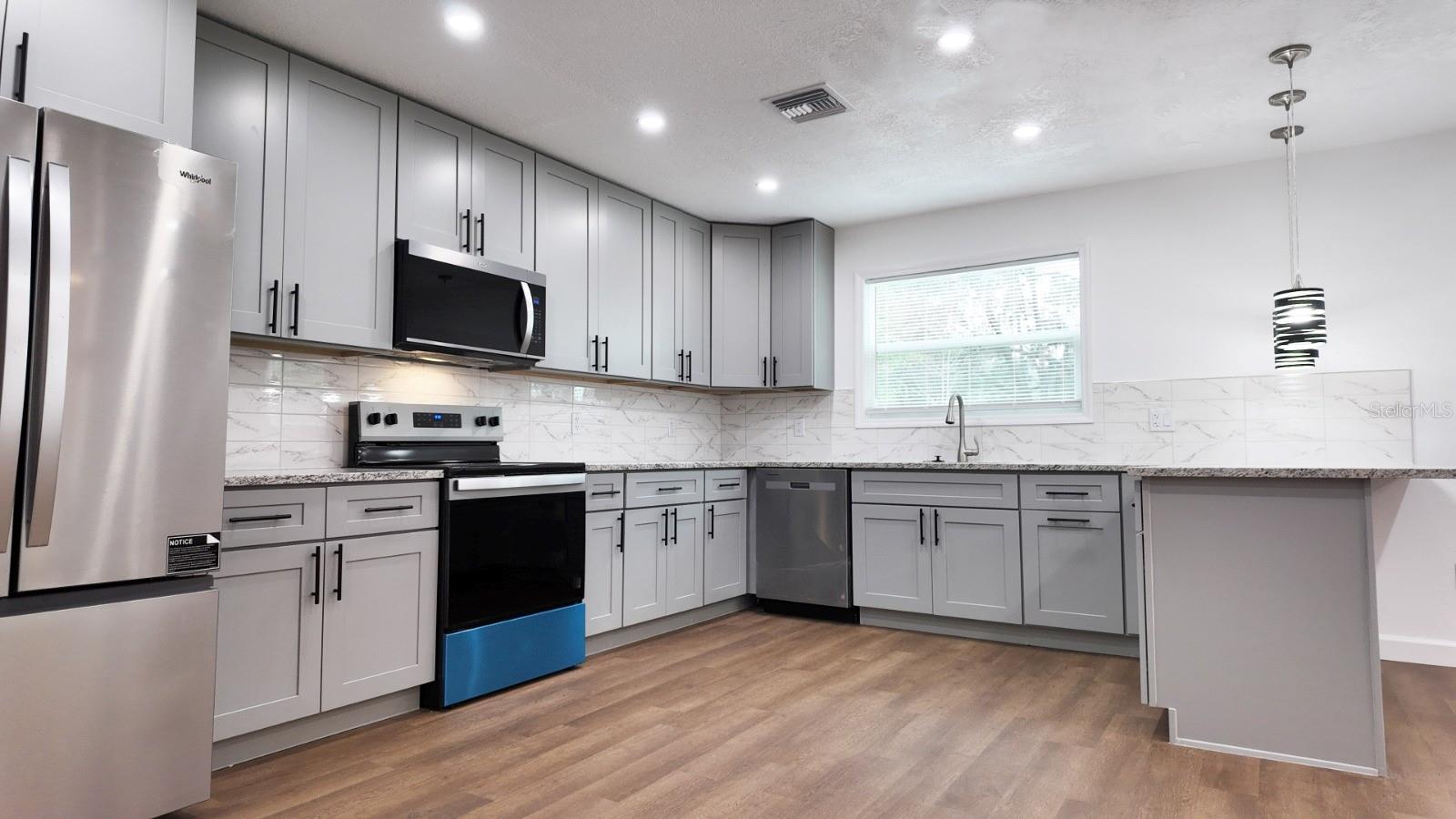 MEETS AND BOUNDS - Residential