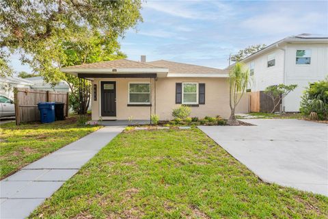 Photo of 4611 17th Avenue N, St Petersburg, FL 33713 (MLS # TB8388753)