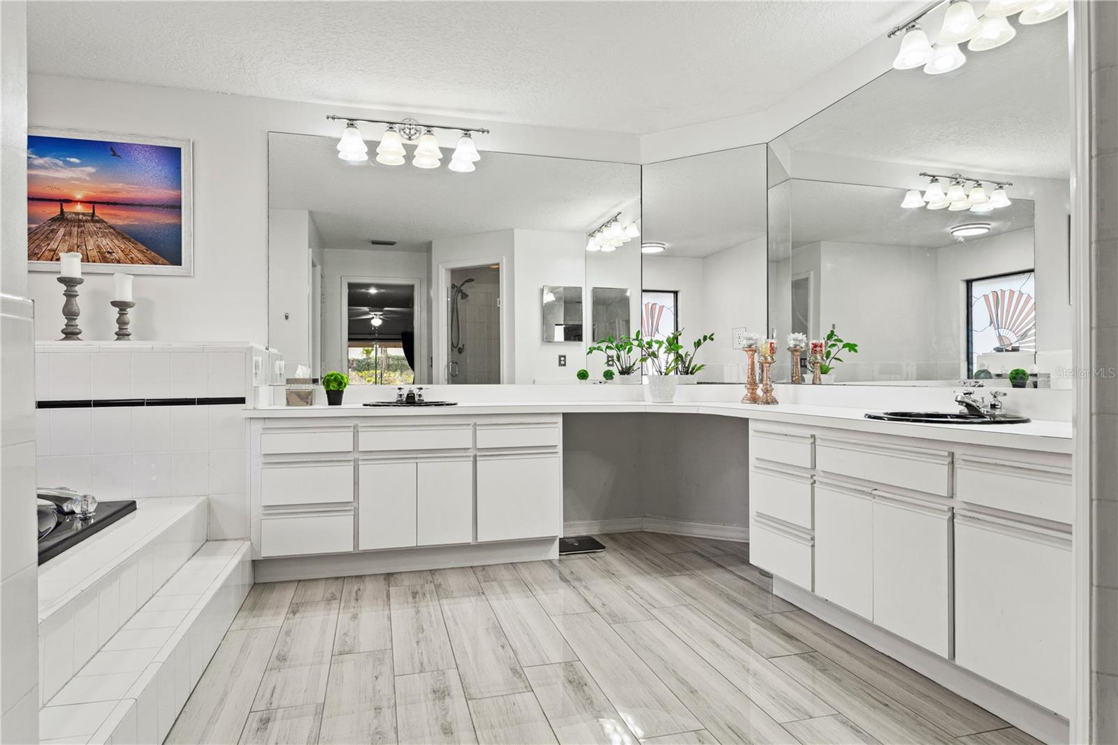 BENTTREE ESTATES - Residential