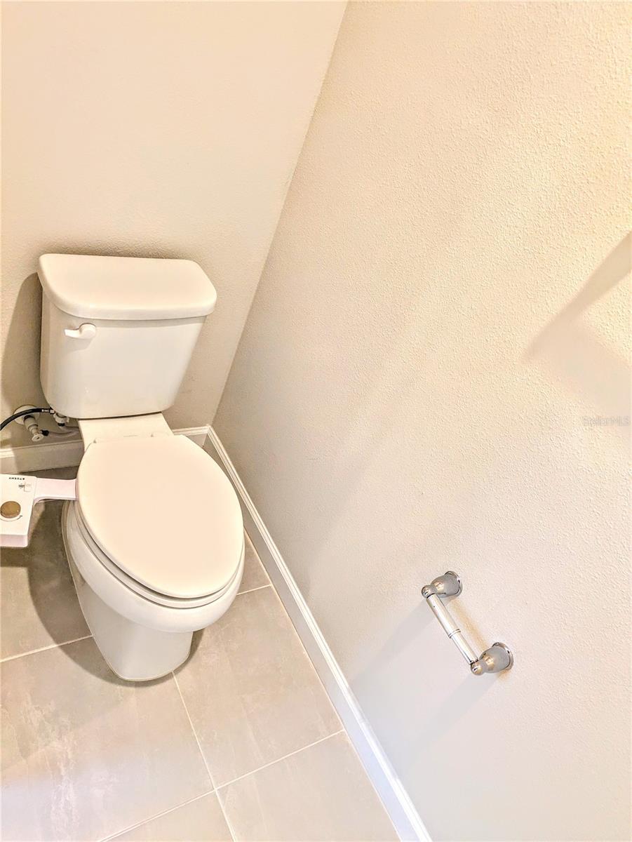 MOSS CREEK PH II SUBPH A - Residential Lease