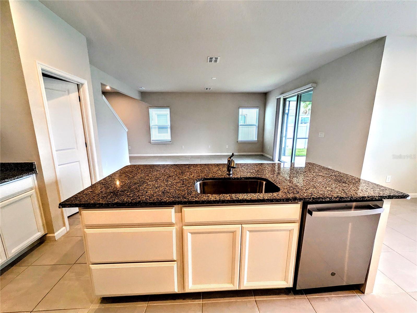 MOSS CREEK PH II SUBPH A - Residential Lease