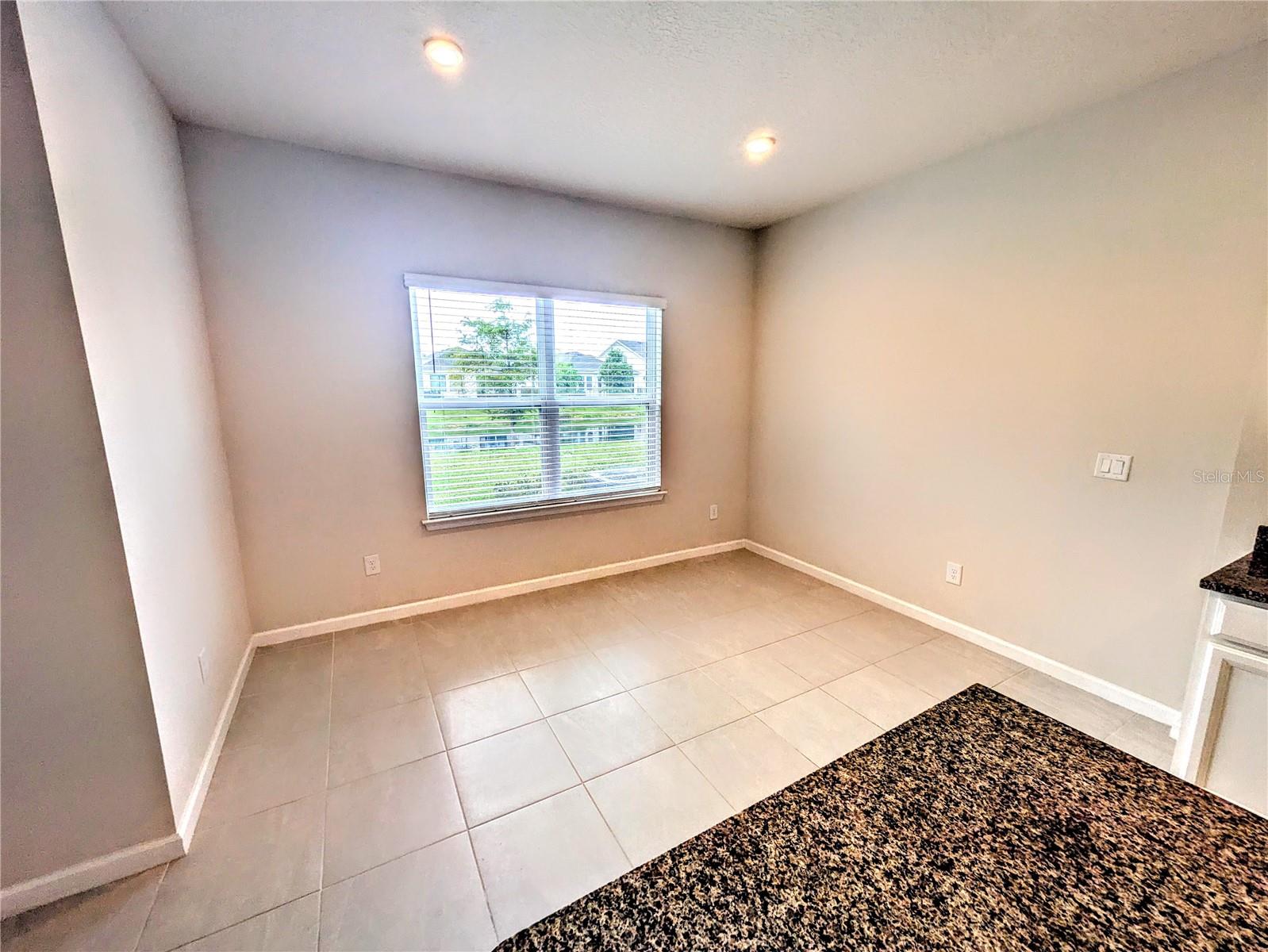 MOSS CREEK PH II SUBPH A - Residential Lease