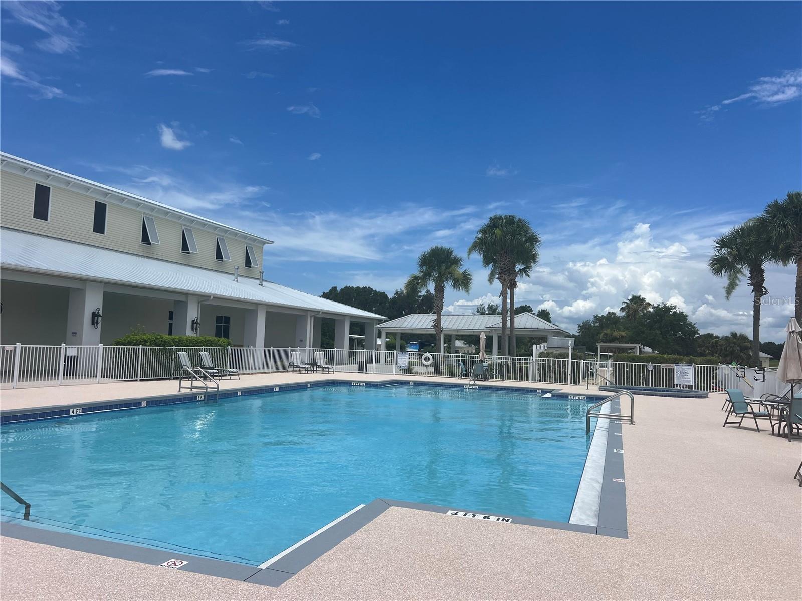 FLORIDA GRANDE MOTOR COACH RESIDENCE - Land