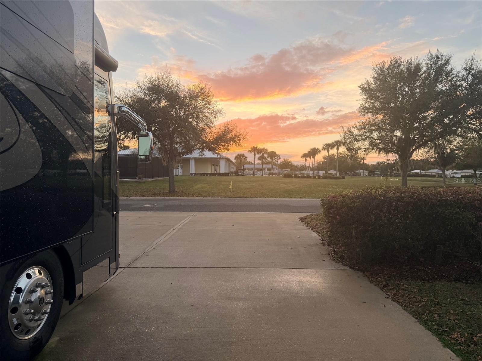 FLORIDA GRANDE MOTOR COACH RESIDENCE - Land