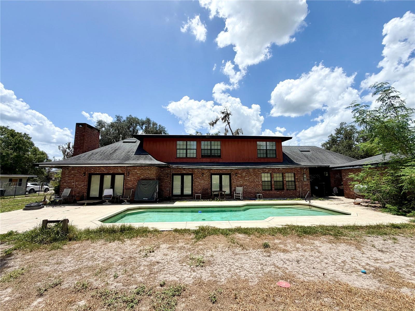 1880 HERMOSA AVENUE